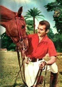 الفنان "أحمد مظهر" فارس السينما المصرية
