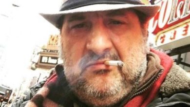 صورة خالد الصاوي.. أردت الإقلاع عن التدخين فأشعلت سيجارة