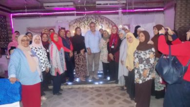 صورة رضا سكر” داعما أعضاء جمعية سحر الحياة في مطلع أكتوبر الوردي