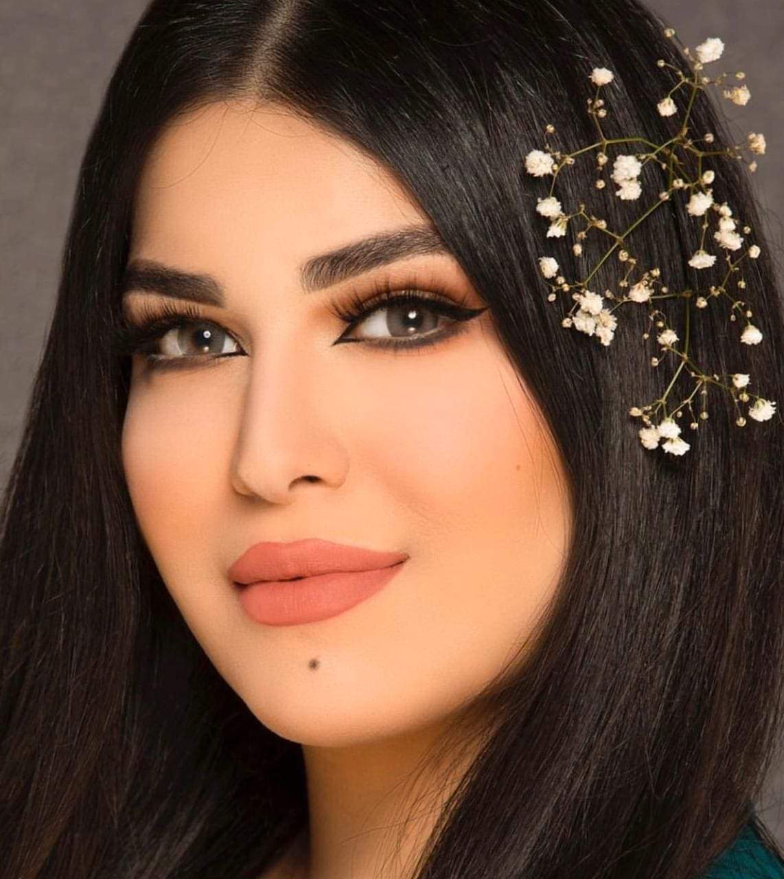 الإعلامية شمس الخزرجي