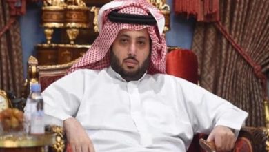 صورة فريق طبي أوروبي وأمريكي يتابع الحالة الصحية لـ تركي آل الشيخ