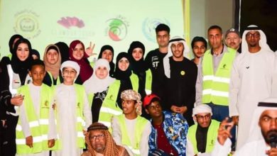 صورة الشيخ حميد بن عبدالله المعلا يكرم المتطوعين والجهات الداعمة للمبادرات المجتمعية