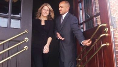 صورة الأصل في مقولة”Ladies first” النساء أولا؟