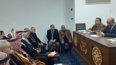 صورة الكلوب آمين عام اتحاد الأكاديميين والعلماء العرب في جلسة حوارية