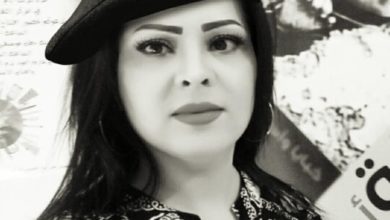 صورة فرح إلا قليلا