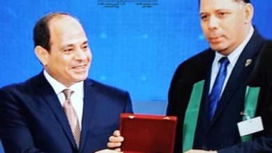 صورة د. محمد لبيب “حصلت على وسام العلوم والفنون من الطبقة الأولى من فخامة الرئيس السيسي”