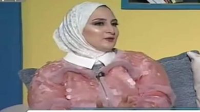 صورة قم للمعلم وفه التبجيلا كاد المعلم أن يكون رسولا