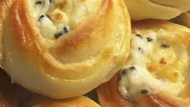 صورة فطائر بالجبنة على شكل وردة بطريقة سهلة