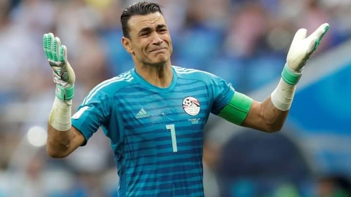 اعتزال حارس مرمى منتخب مصر عصام الحضري