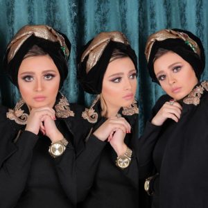 المصممة “ياسمين خطاب” تطلق مجموعتها المميزة "snake house" للأزياء والتربون