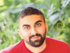 صورة يزن خضور .. محطات هامة في عالم الصحافة الفنية