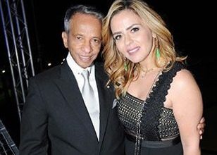 صورة مها الصغير تنعي والدها محمد الصغير بكلمات مؤثرة جداً