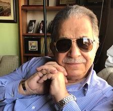 صورة مظهر الحكيم ” ألمني رحيلك أيها الصديق والأخ الوفي