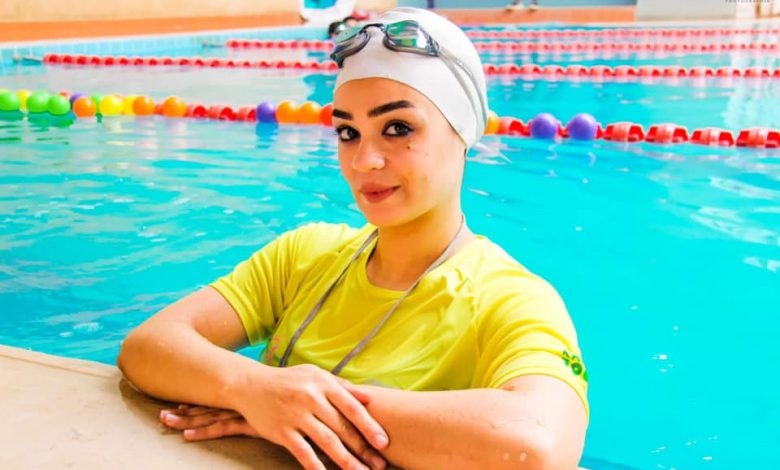 سمر الخولي"المرأة الوحيدة في الشرق الأوسط في مجال سباحة الرضع