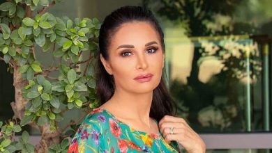 صورة رشا شربتجي تشوق الجمهور ببوستر مسلسل “حارة القبة”