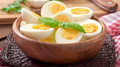 صورة حلول بسيطة لعدم تكسر البيض اثناء السلق