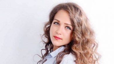 صورة ولاء عزام طباخة في مطبخ السفينة اليزابيت وتكشف عن تتمة لاسكنيني