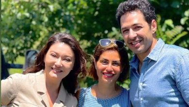 صورة “منة فضالي” في زيارة كاست مسلسل “الكفارة” ونجم العمل يوجه لها رسالته!!