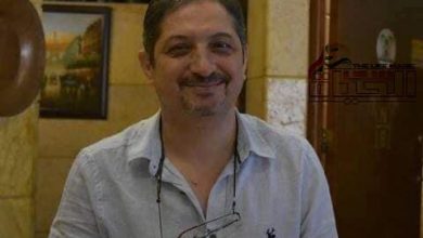 صورة “نزار جنيدي “مسرحية “العكاز السحري” تحتوي على الكثير من المشاعر والأحاسيس.. وبعد عام 2011 أصبحت المافيات تتحكم بالدراما السورية!!