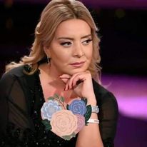 صورة “شكران مرتجى “غسان مسعود  أمير بكل التفاصيل أداءاً ومعاملة وطريقة حياة