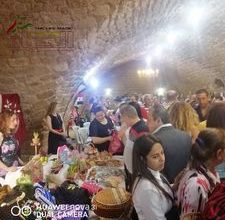 صورة “نواعم” على الكورنيش البحري