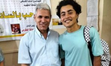 صورة أصغر حاصل على جائزة الدولة التشجيعية