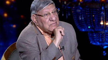 صورة وفاة الإعلامي والصحفي الكبير مفيد فوزي