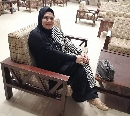 حائرة بقلم نجلاء فتحي عزب