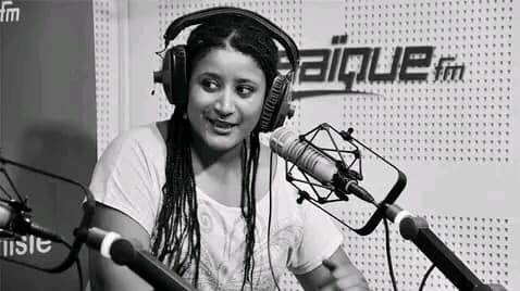 وفاة الفنانة والإعلامية الشابة ريم الحمروني والحزن يخيم على الشعب التونسي