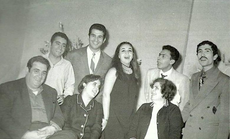المخرج مظهر الحكيم" المسرح مرآة الحياة و العالم يحب المسرح