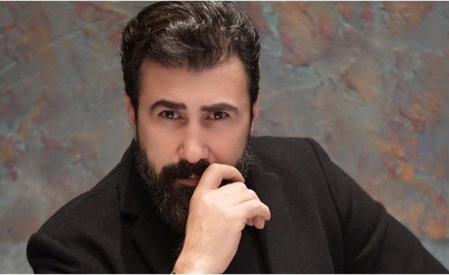 الجمهور يشيد بأداء خالد القيش ويطلق عليه لقب الجوكر
