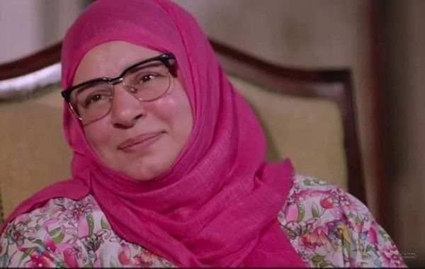 الفنانة عبلة كامل في عيد ميلادها