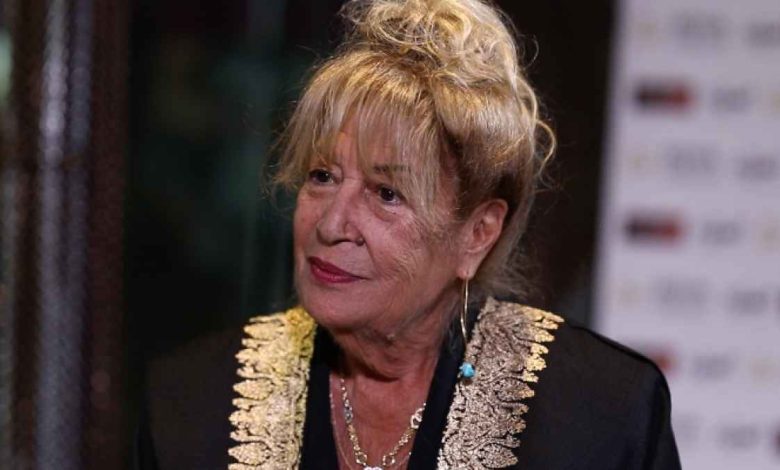 منى واصف " أغار من جنازة حاتم علي ودائما اتساءل هل ستكون عندي هكذا جنازة
