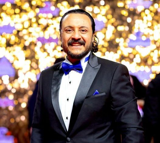 "محمد صلاح أدم: رحلة الإبداع والتألق في عالم فن التمثيل"