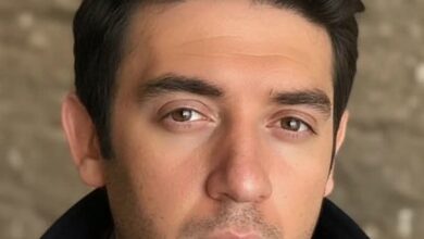 صورة حسام الجندي يكشف لحظة مؤثرة أثناء نقل رفات والده بعد خمس سنوات من وفاته