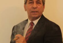 صورة محسن صبري.. رحلة فنان بدأ من الكواليس حتى أثبت حضوره أمام الكاميرا